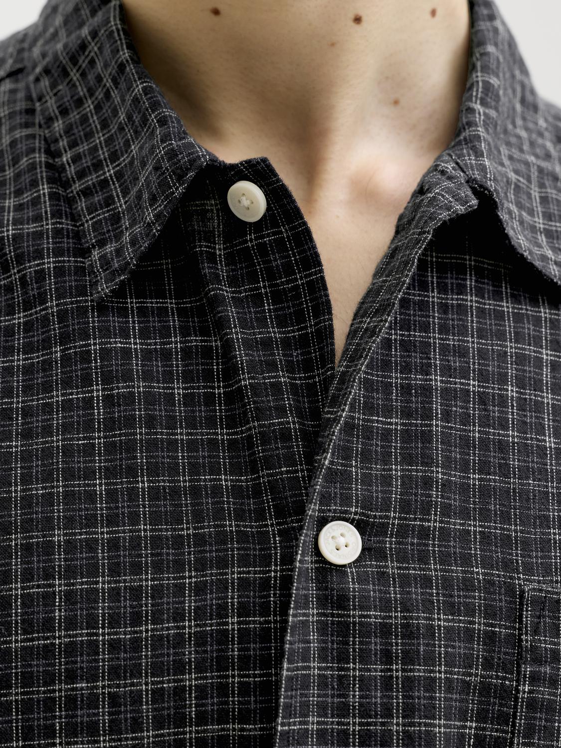 model_shot-detail