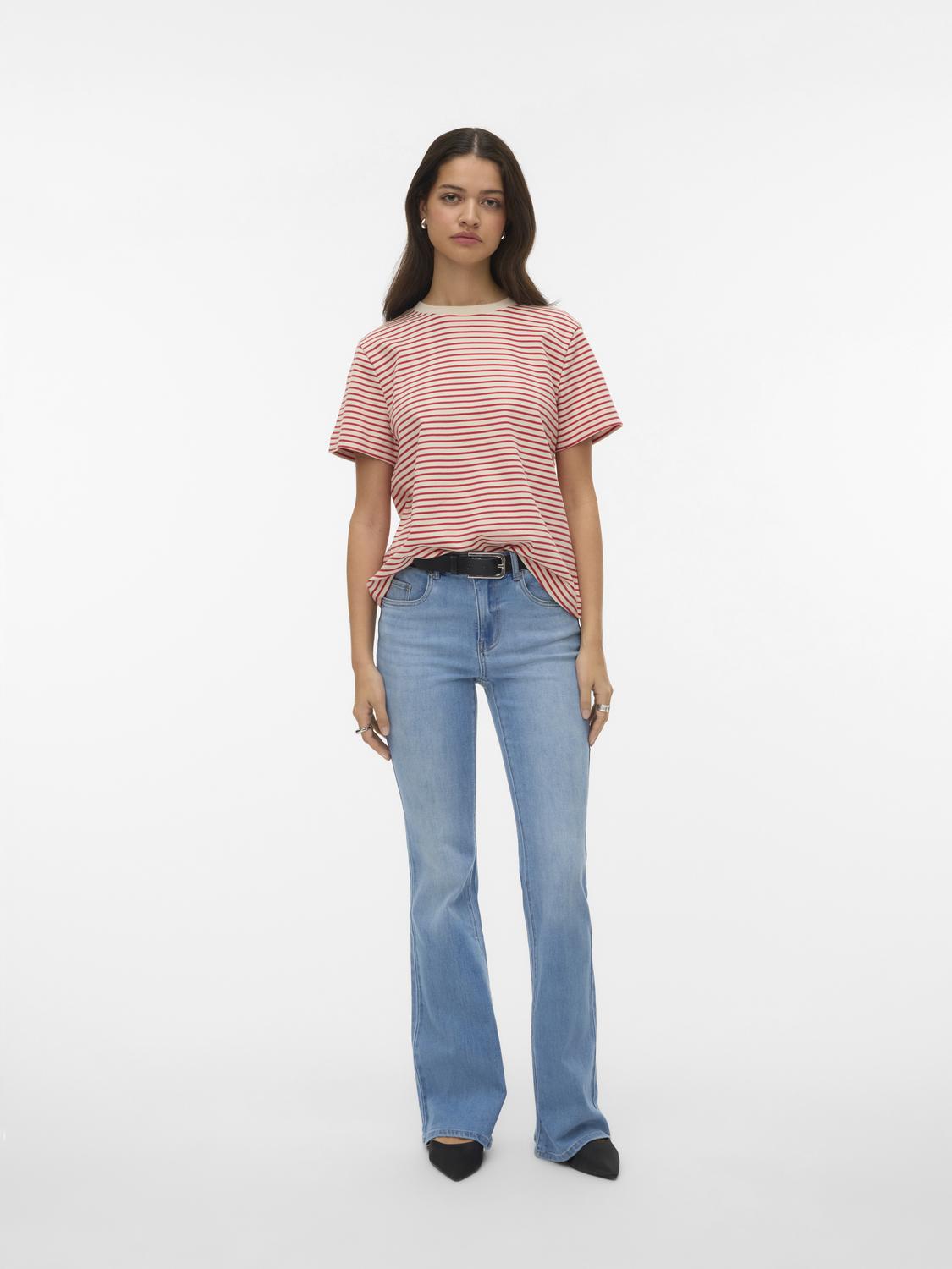 model_shot-front