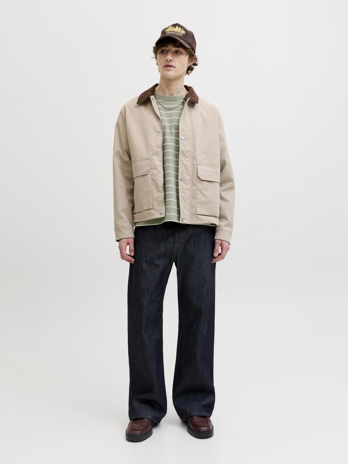 model_shot-front_full
