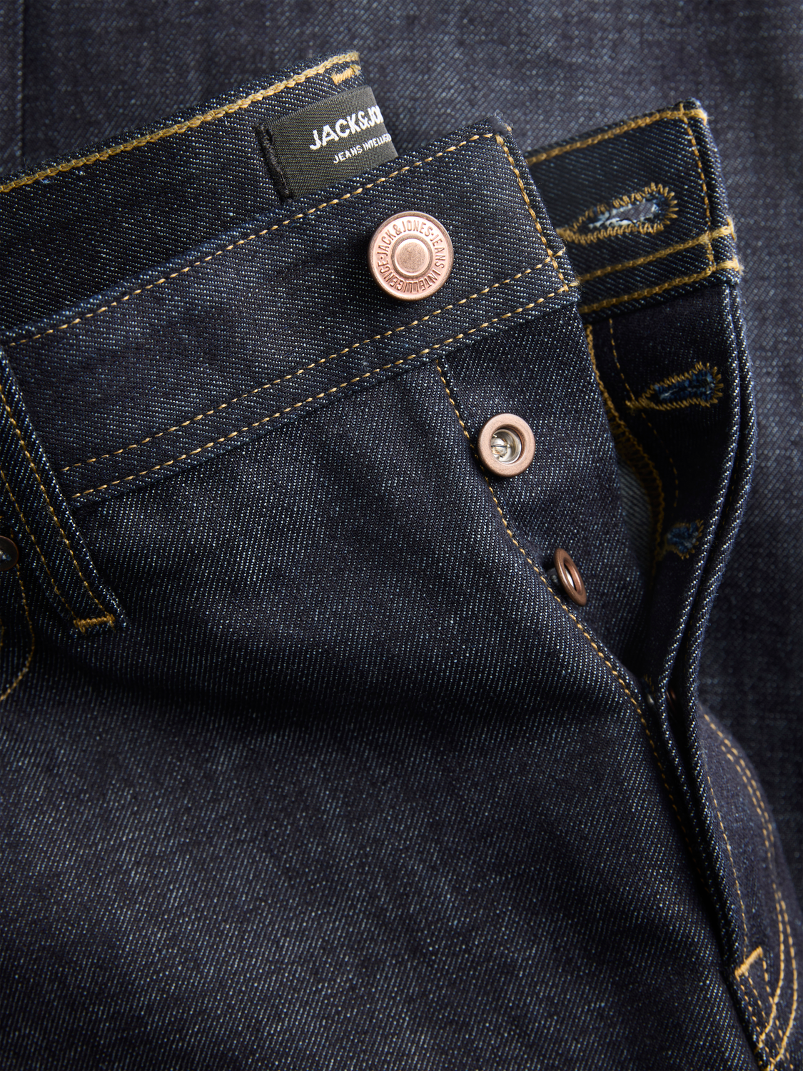 model_shot-detail