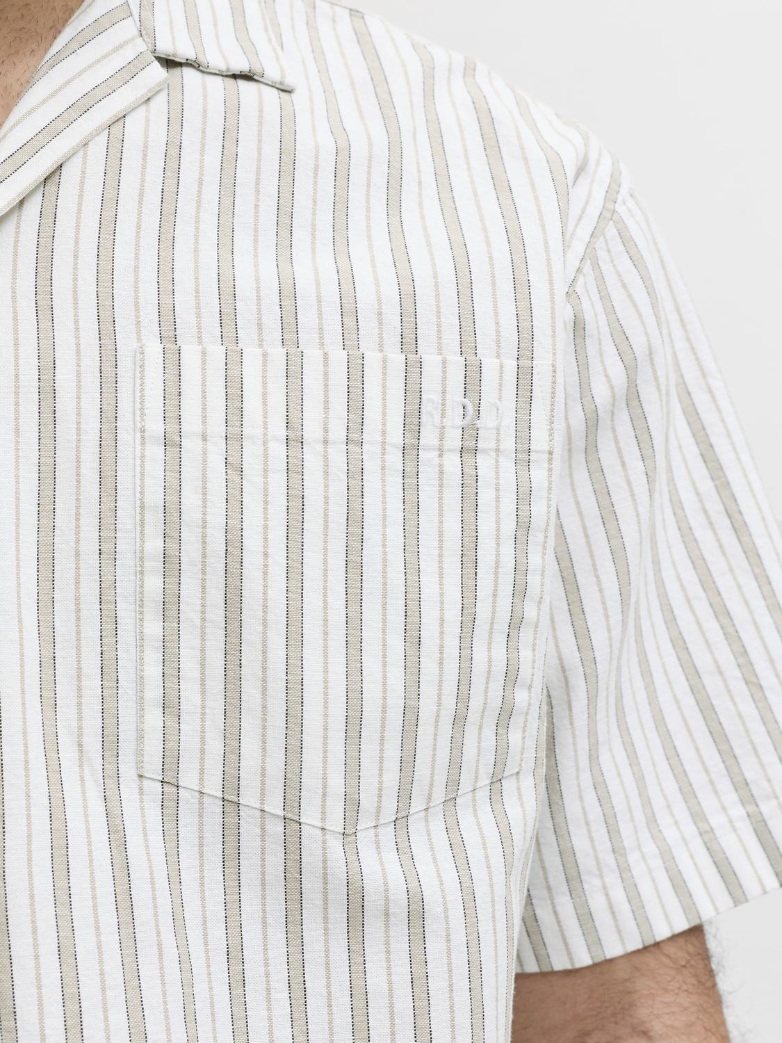 model_shot-detail