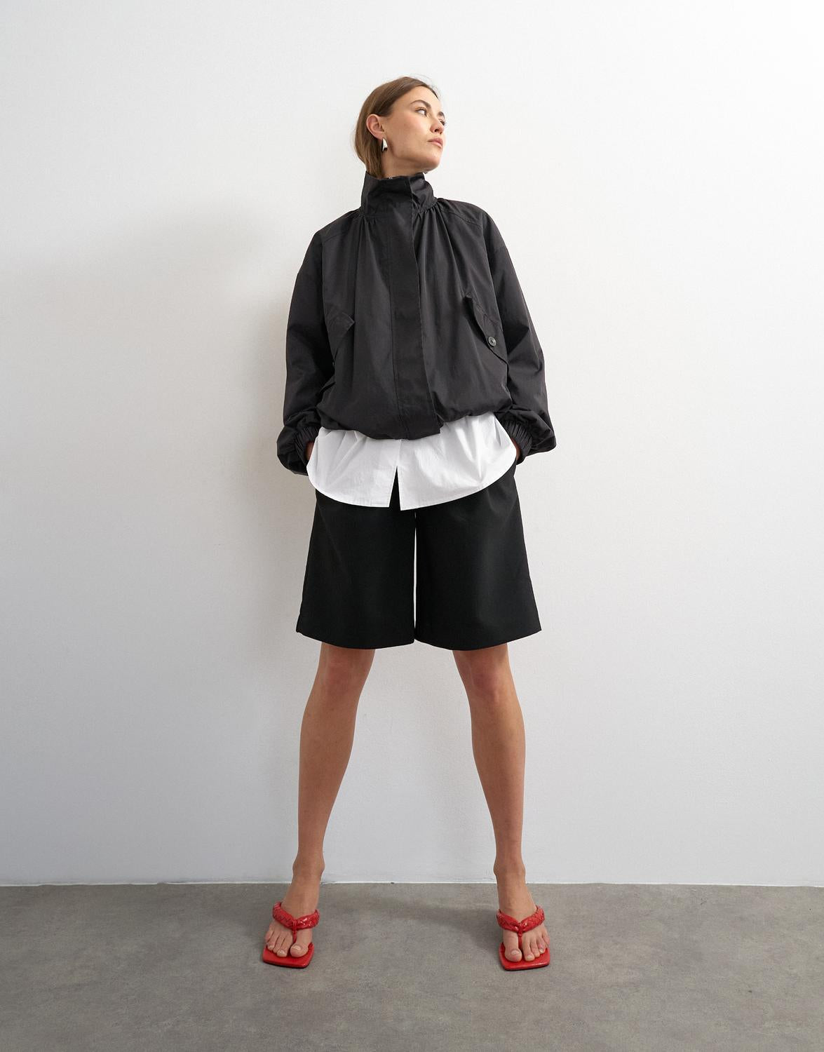 model_shot-front