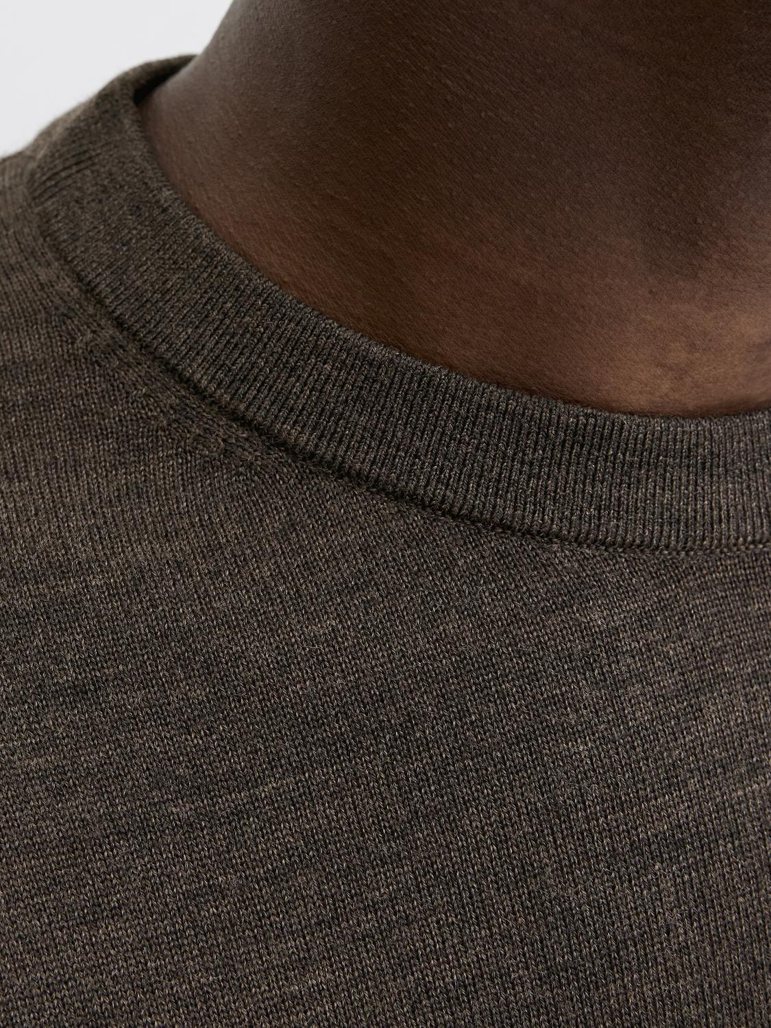 model_shot-detail