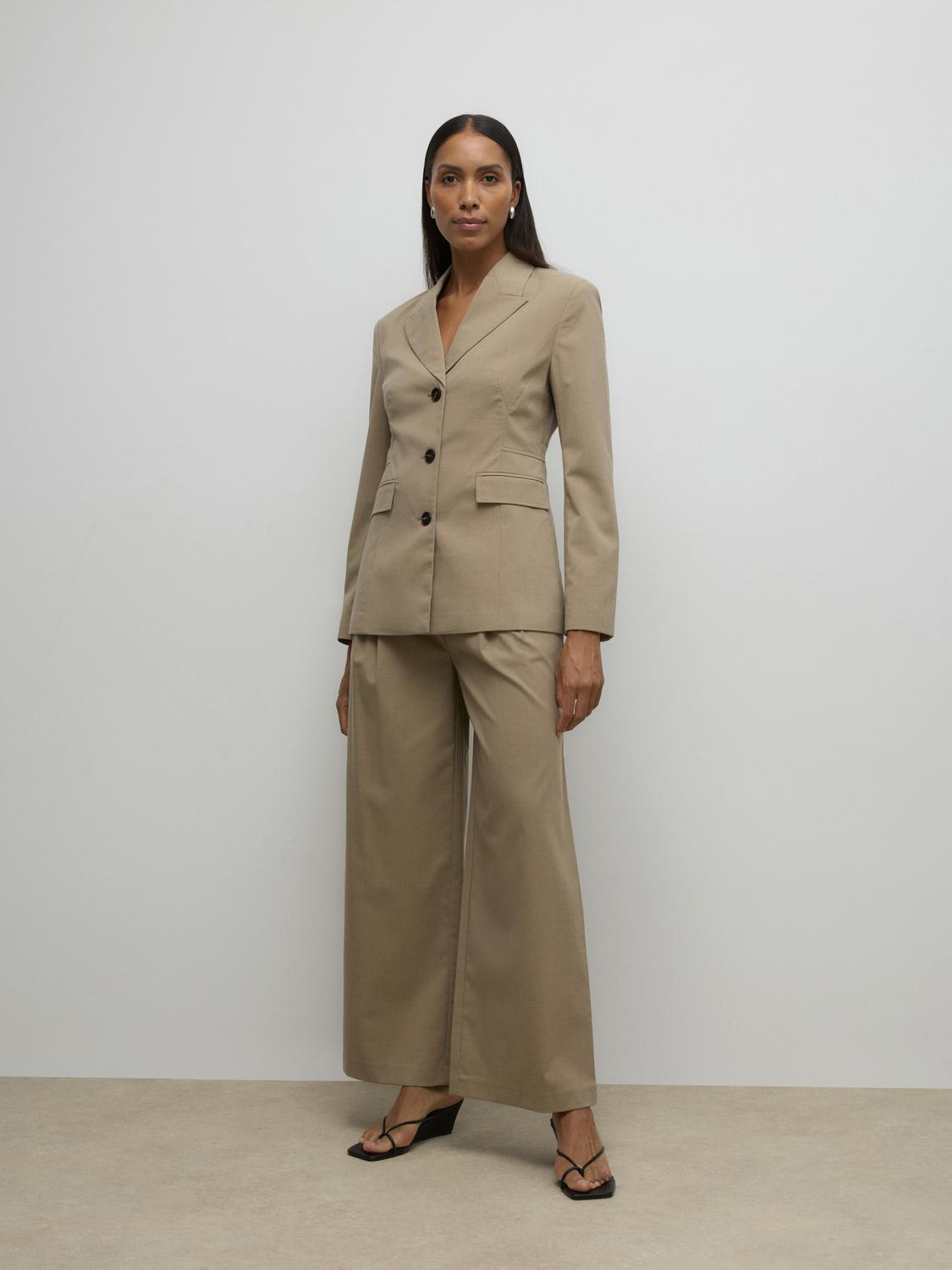 model_shot-front