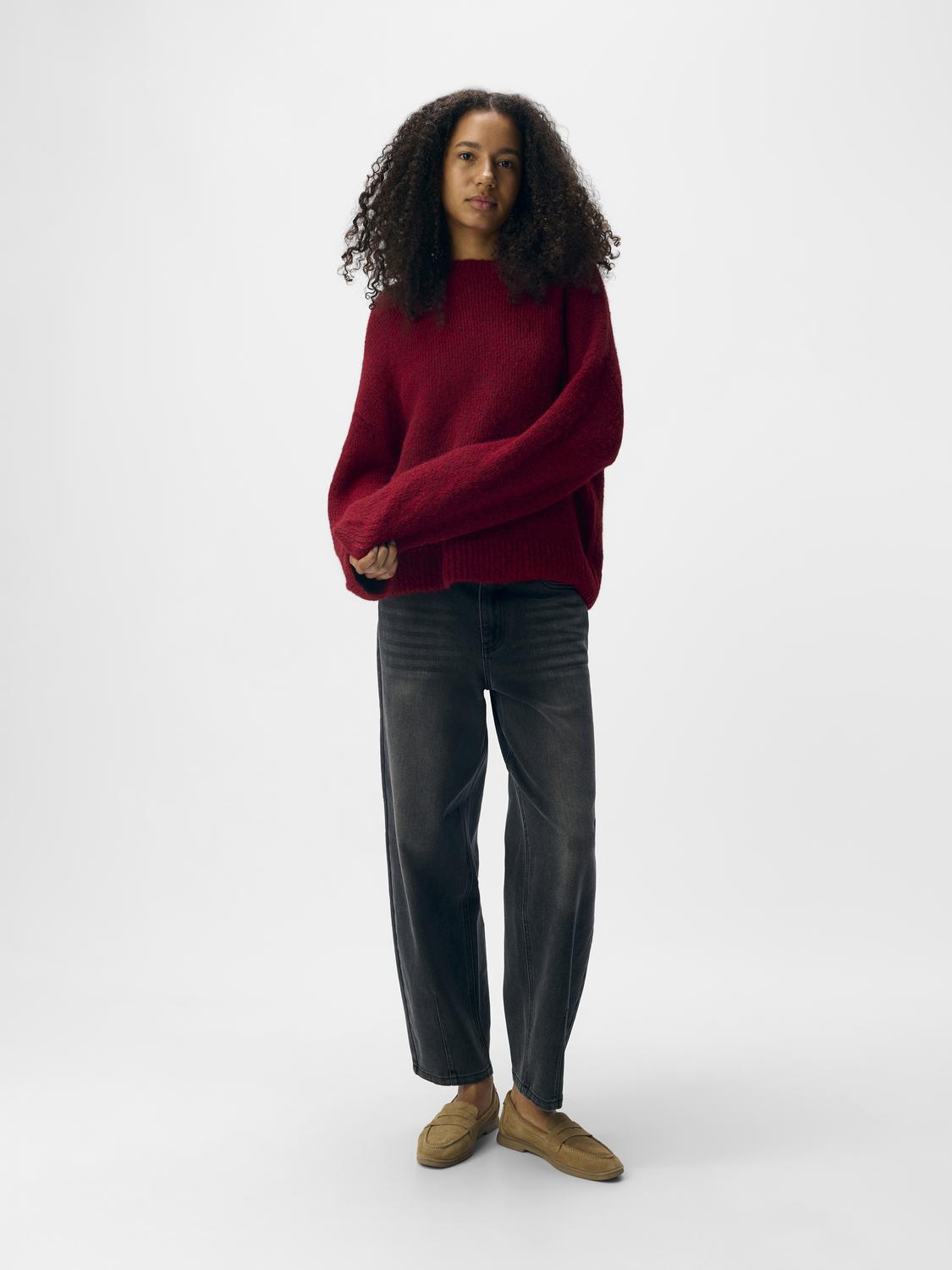 model_shot-front_full