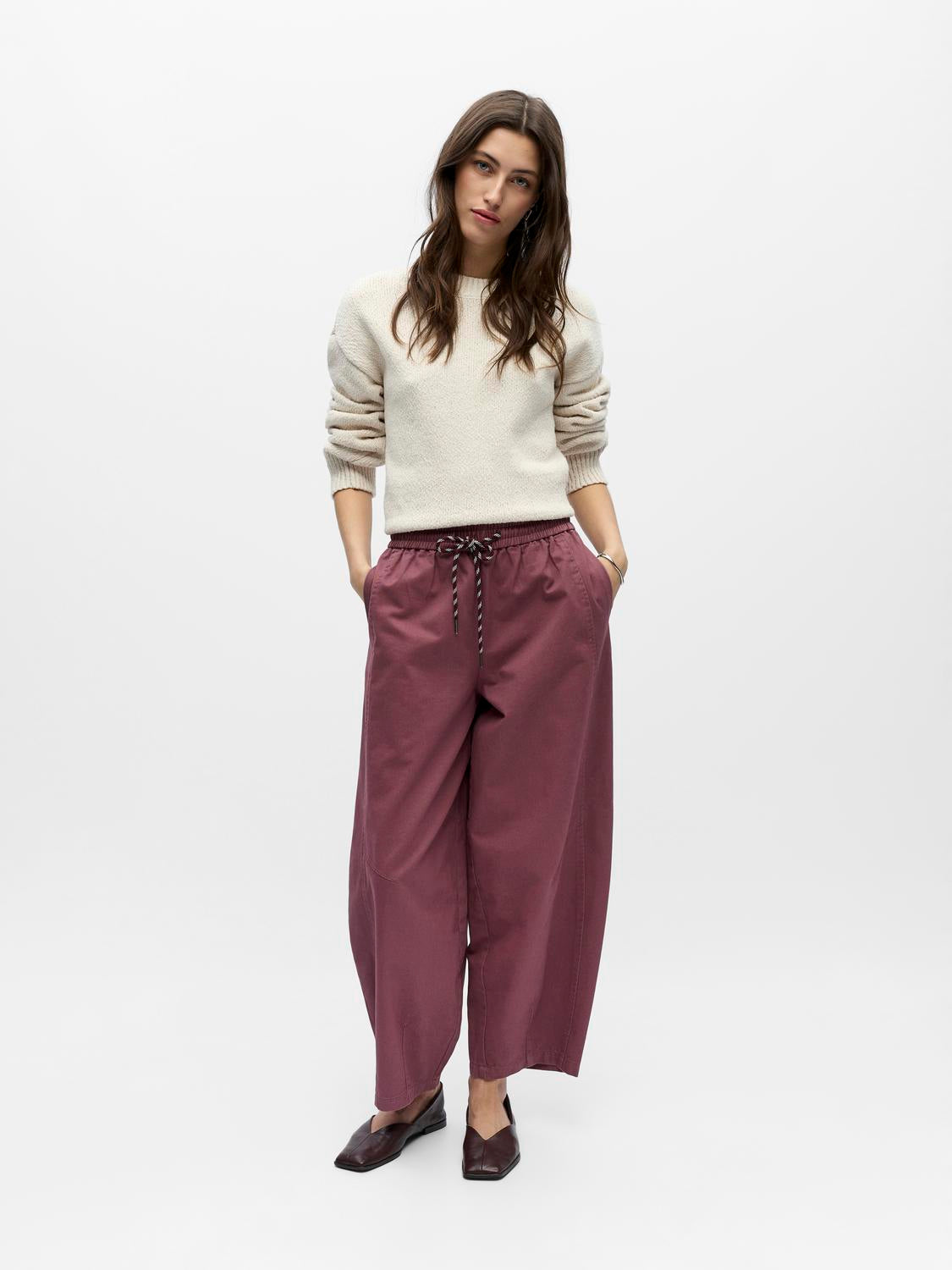 model_shot-front_full