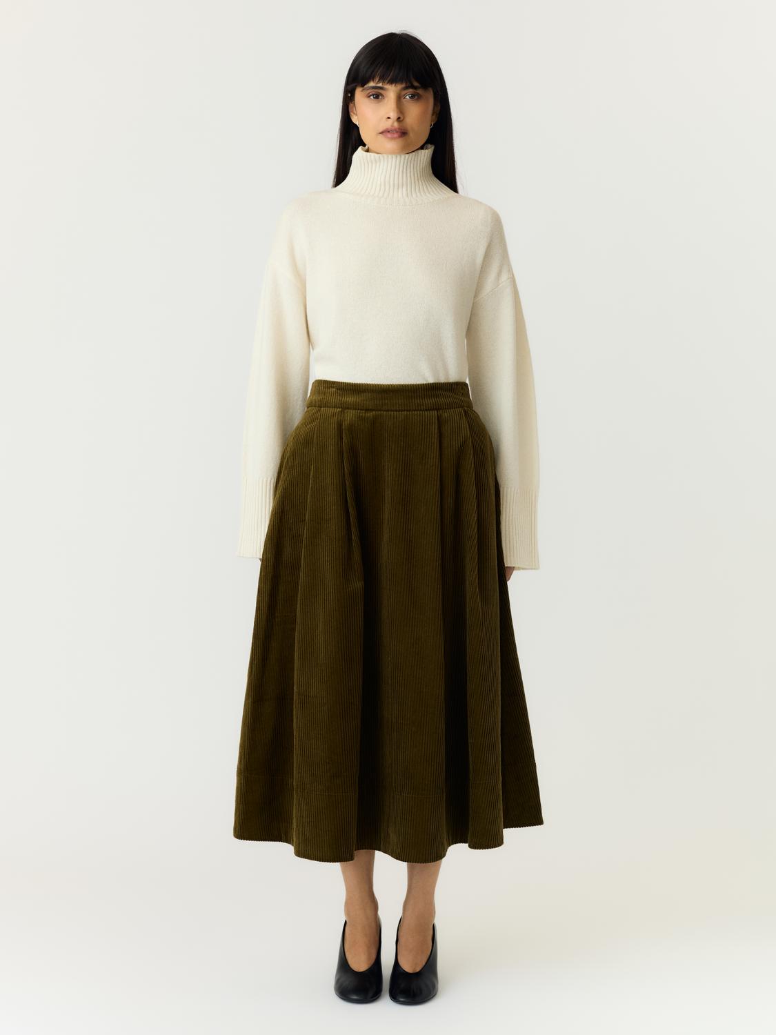 model_shot-front_full