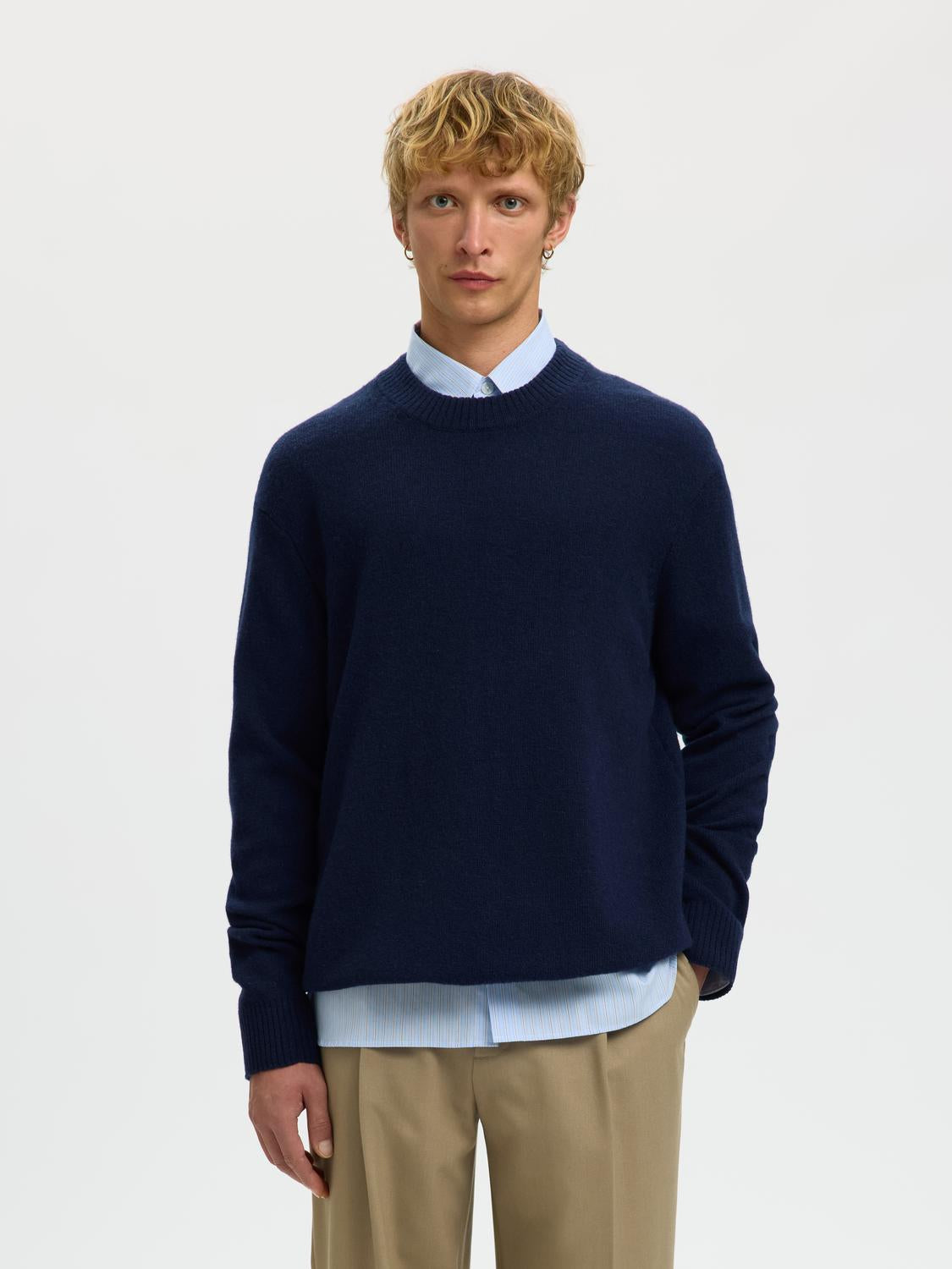model_shot-front