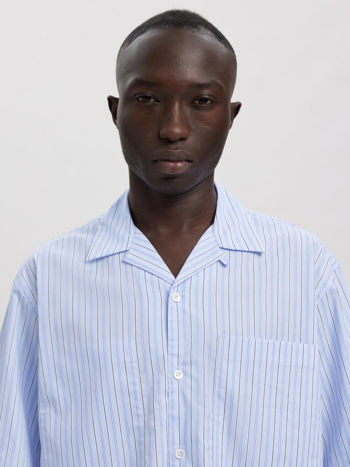 model_shot-detail