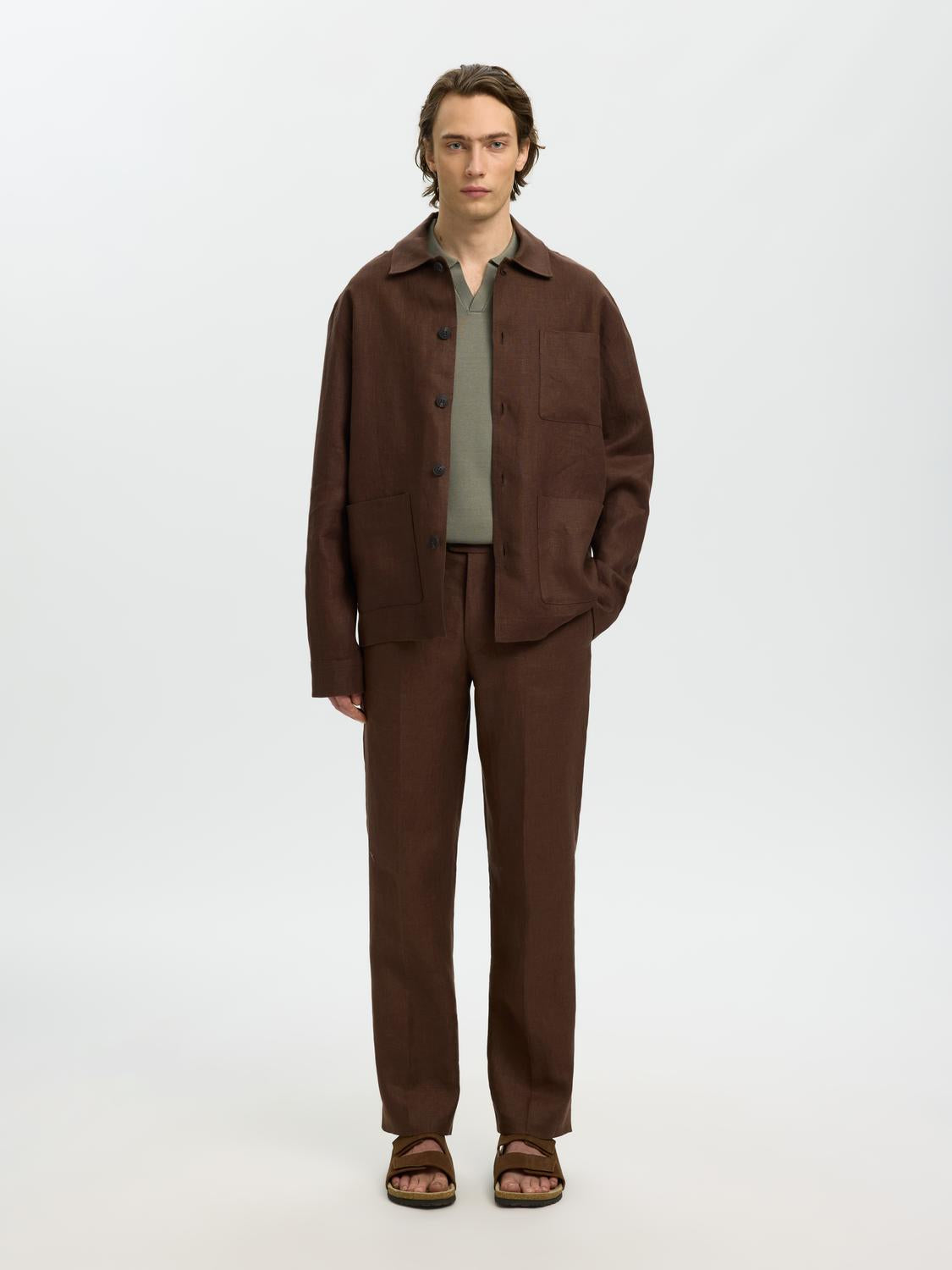 model_shot-front_full