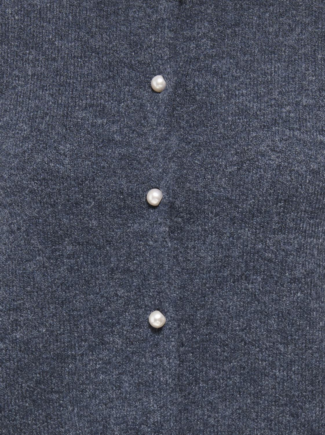 model_shot-detail