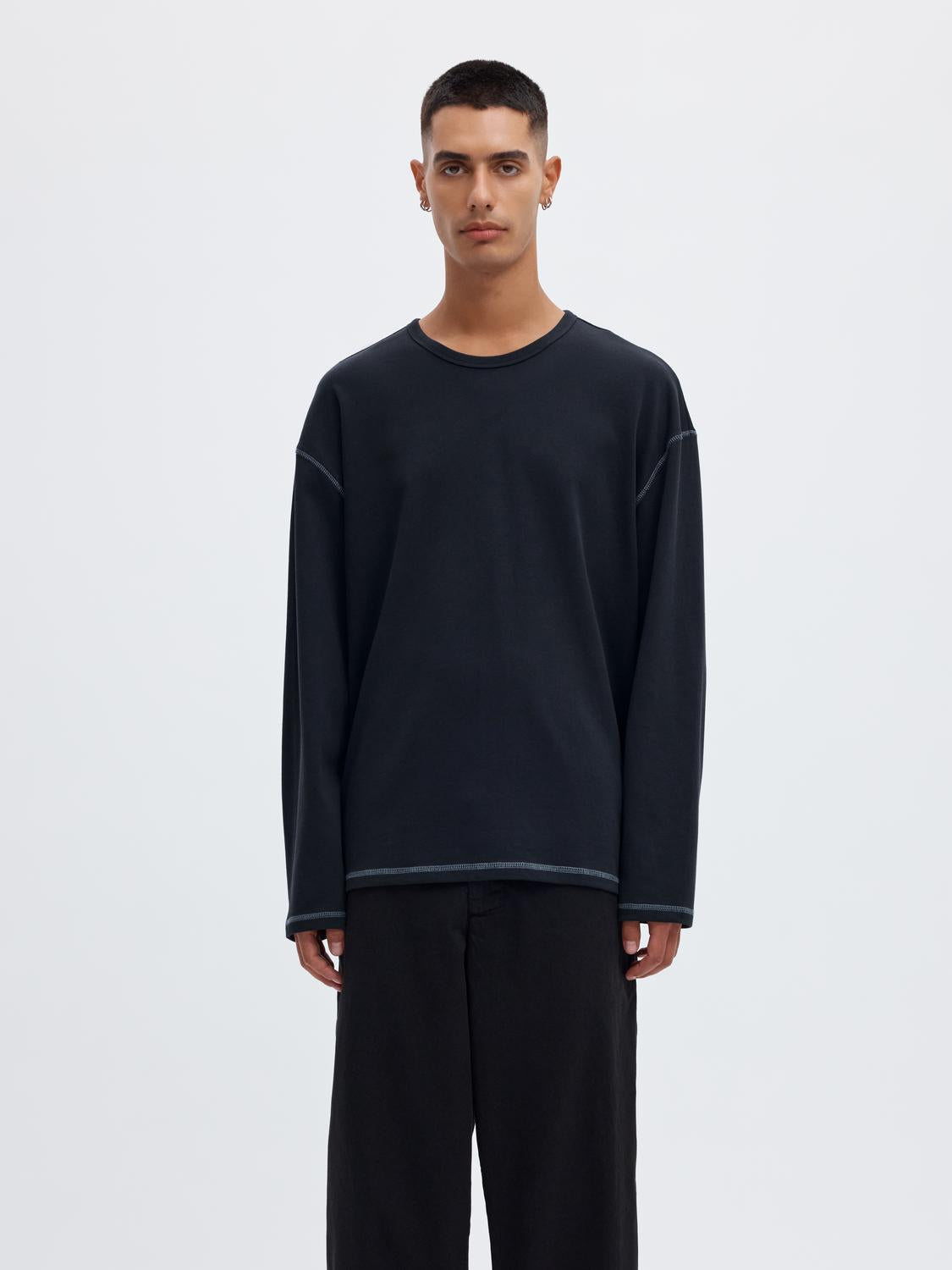 model_shot-front