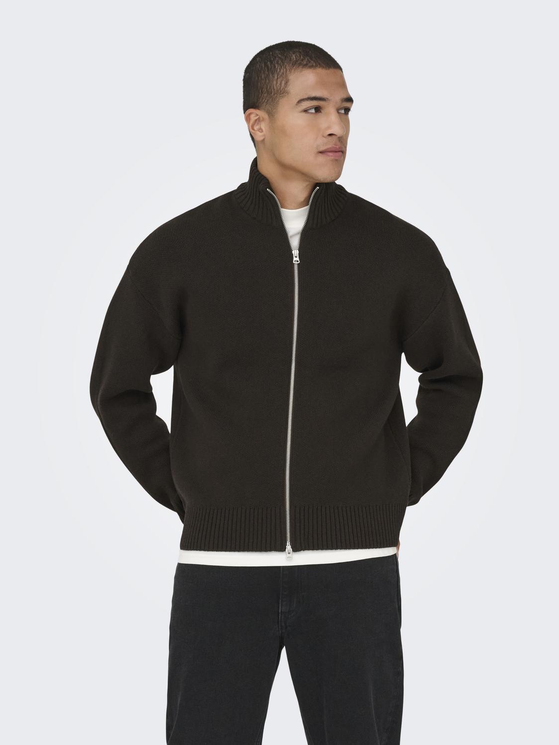 model_shot-front