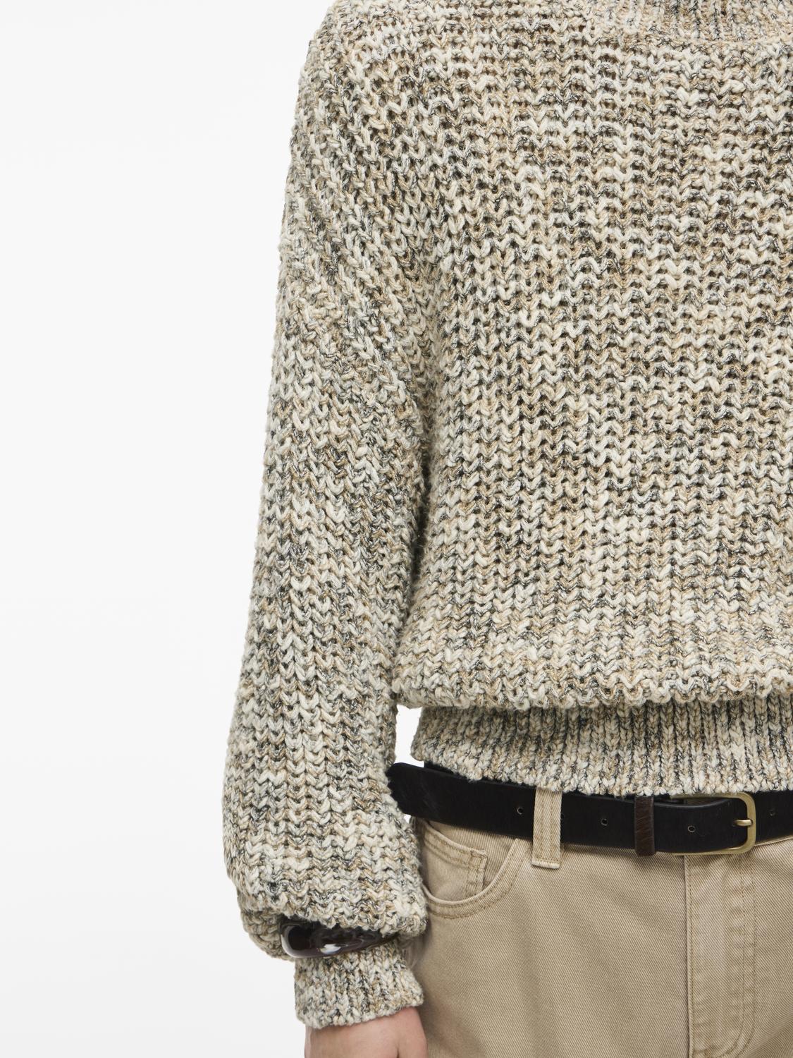 model_shot-detail
