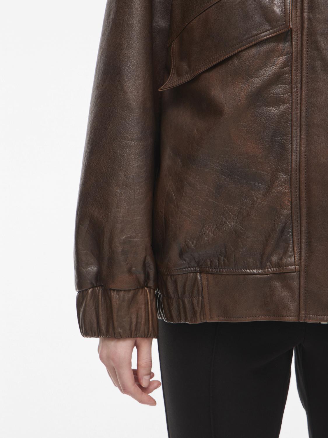 model_shot-detail