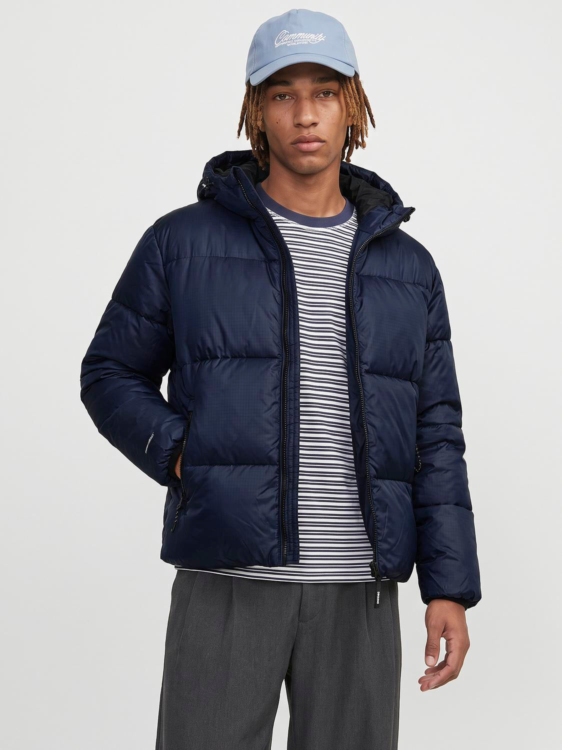 model_shot-front