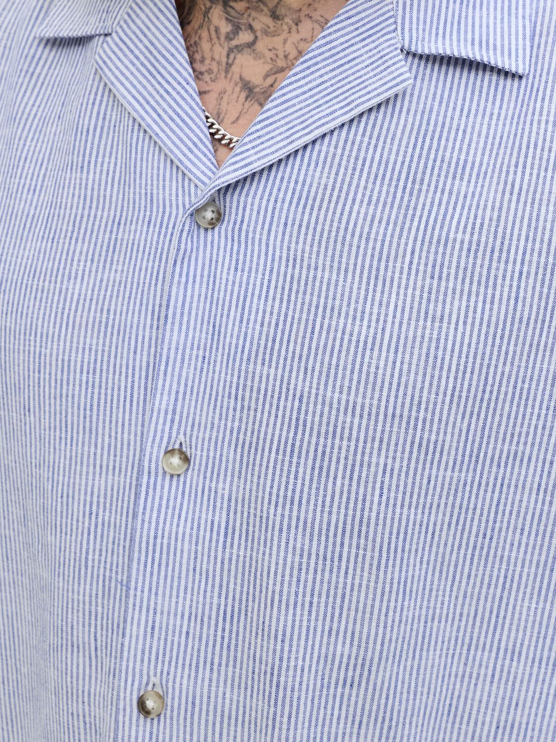 model_shot-detail