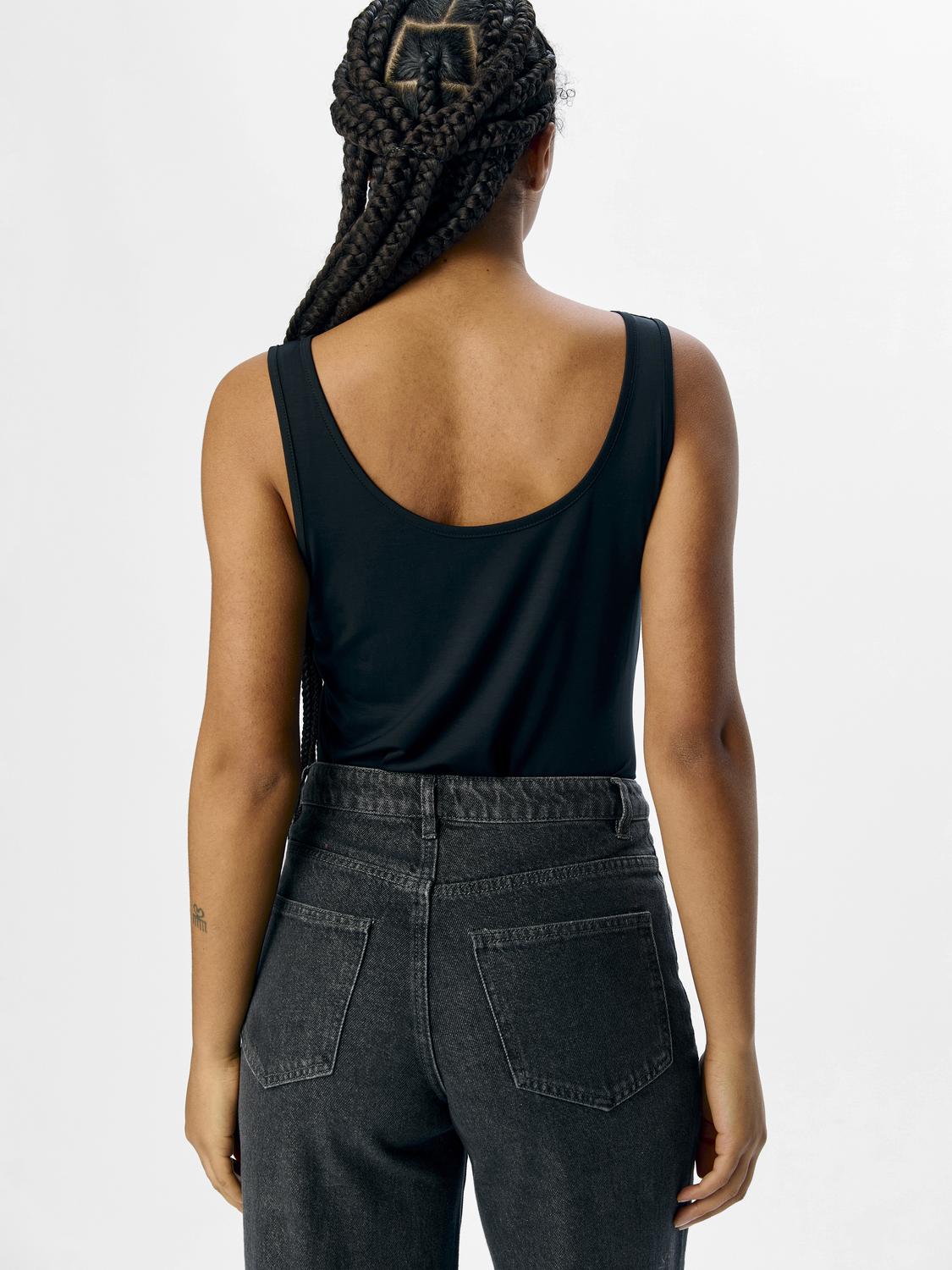 model_shot-detail