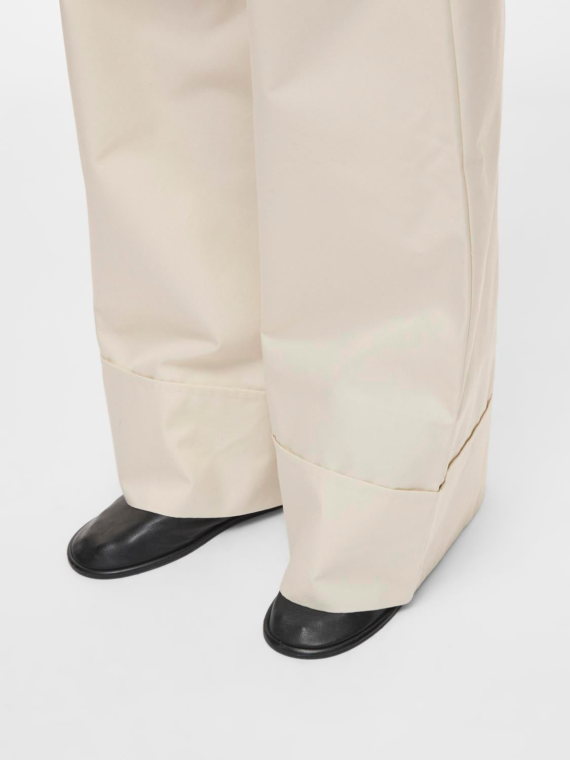 model_shot-detail