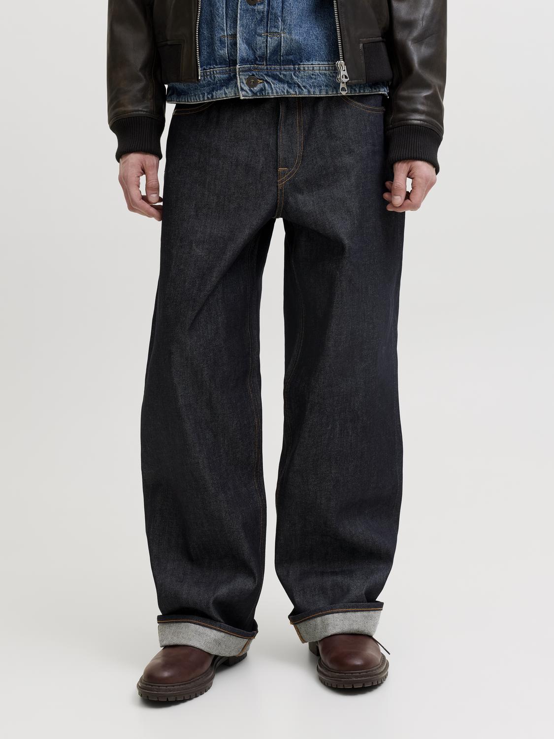 model_shot-front
