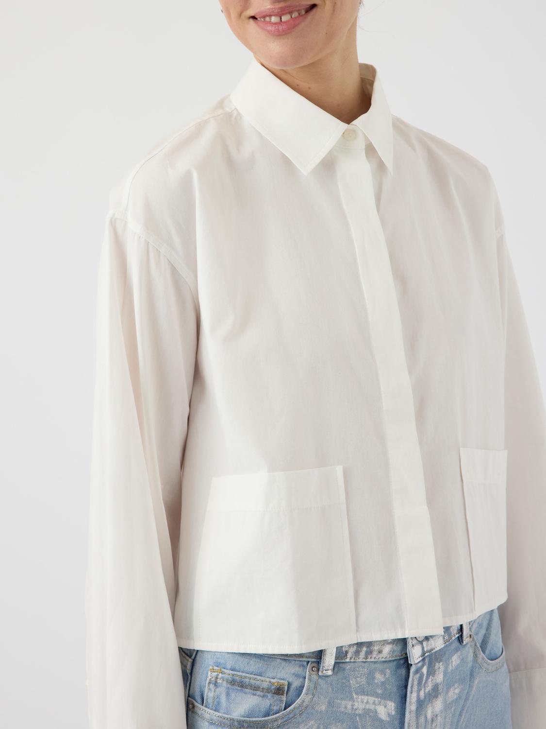 model_shot-detail